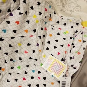 Lularoe Large Amy, white w/ hearts